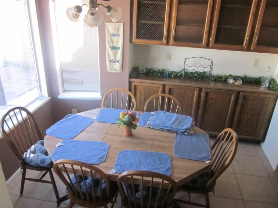 4 Bedroom Home-Casino-State Farm Stadium Only 2 Miles Glendale Exteriör bild
