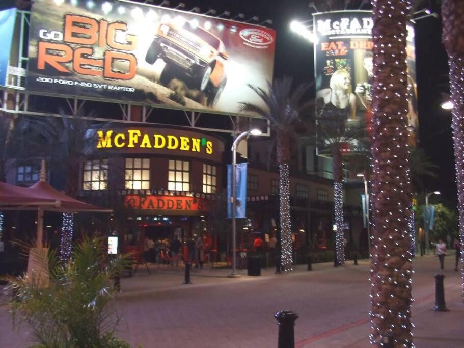 4 Bedroom Home-Casino-State Farm Stadium Only 2 Miles Glendale Exteriör bild
